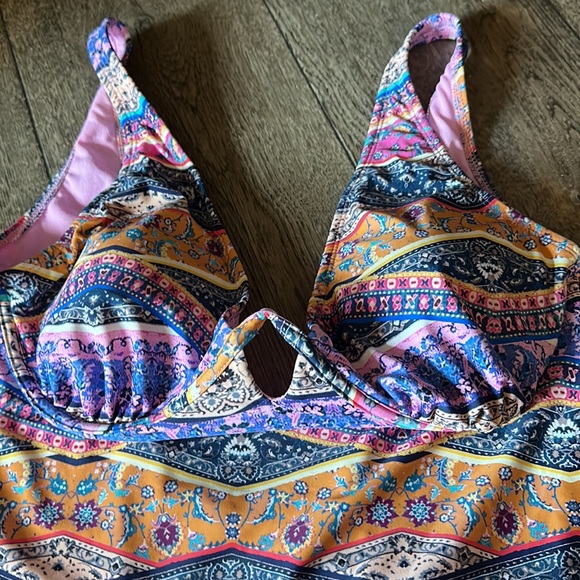 One Piece Swimmie 16/18 - Picture 3 of 5